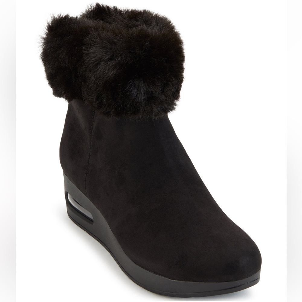 NWT DKNY Womens Brown/Black Abri Suede Fur Lined Ankle Boot Wedge Shoe Size 7M